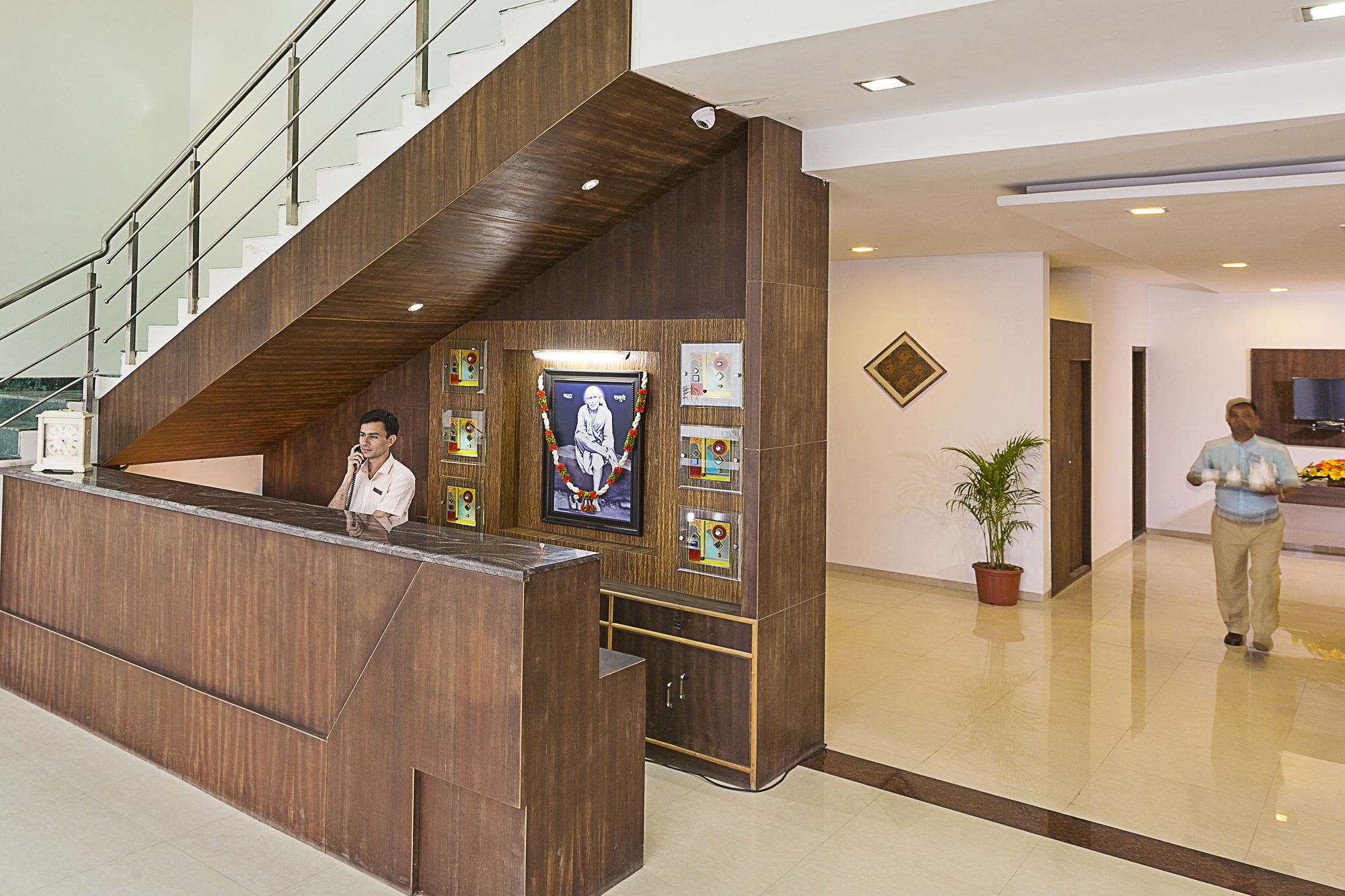 Hotel Shirdi Sai Wada Exterior photo